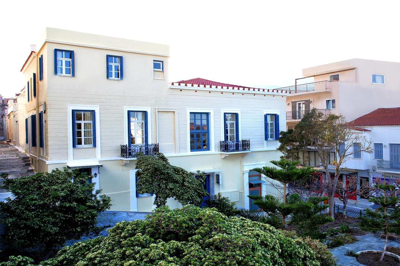 Egli Hotel Ándros Zewnętrze zdjęcie