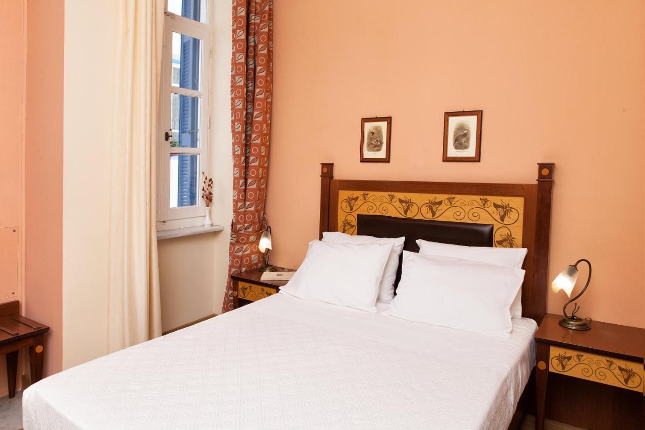 Egli Hotel Ándros Zewnętrze zdjęcie
